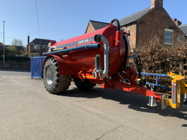 SHOP SOILED Hi-Spec 2600 SA-R Tanker For Sale