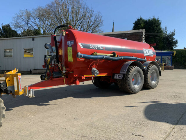 SHOP SOILED Hi-Spec 3500 TS-R Tanker For Sale