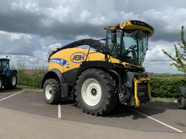 USED New Holland FR550 Forage Harvester For Sale