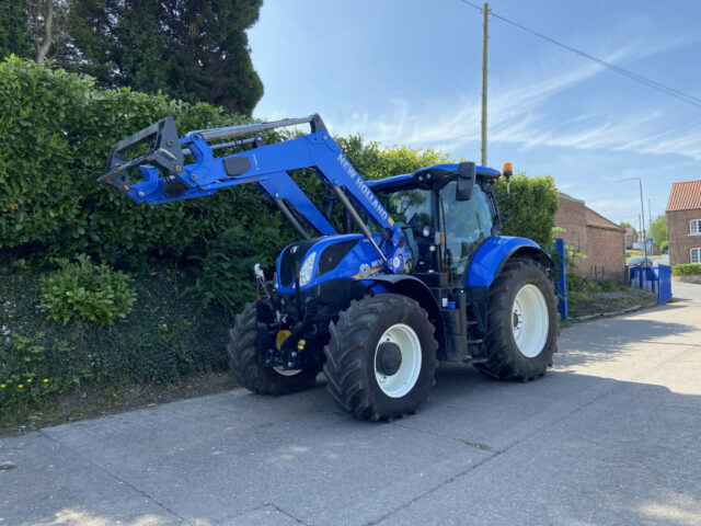 USED New Holland T7.225 Tractor C/W NH Front Loader For Sale