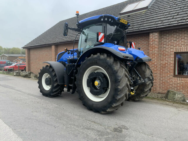 EX DEMO New Holland T7.270 Tractor For Sale