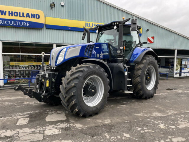 EX DEMO New Holland T8.435 Tractor For Sale