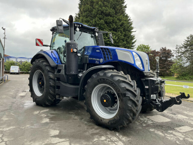 EX DEMO New Holland T8.435 Tractor For Sale