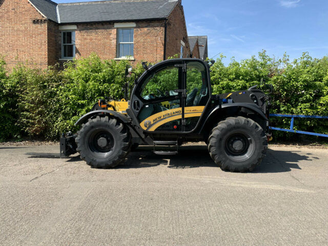 NEW New Holland TH7.42 Telehandler For Sale