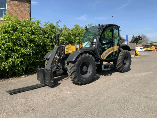 NEW New Holland TH7.42 Telehandler For Sale