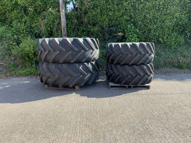USED Full Set of New Holland T7 SWB Wheels & Tyres For Sale