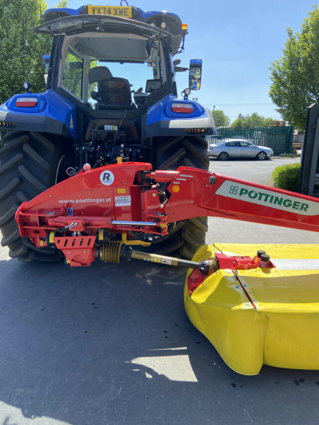 USED Pottinger Novacat 442 Mower For Sale
