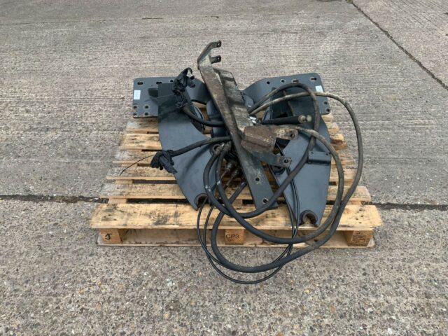 USED MX Loader Brackets to suit Boomer 45/50 For Sale