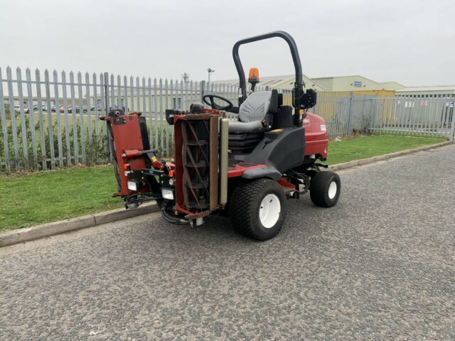 USED Toro LT3340 Triple Mower For Sale