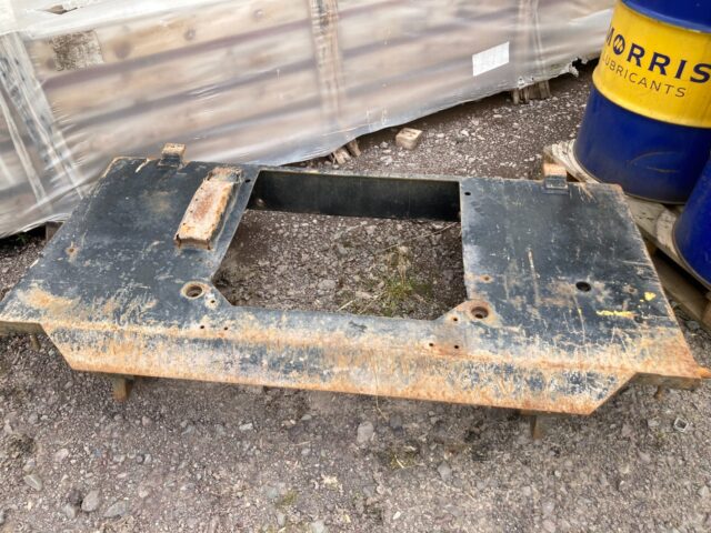 JOHN DEERE Q7000 SERIES ADAPTER PLATE