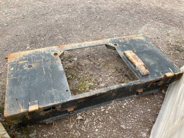 JOHN DEERE Q7000 SERIES ADAPTER PLATE