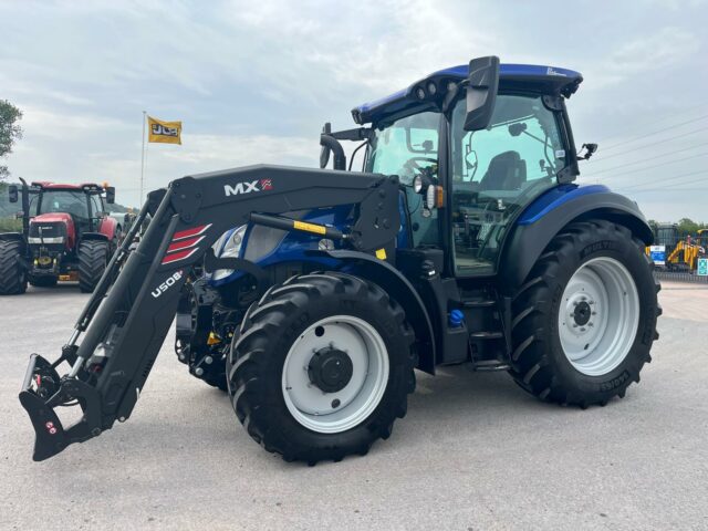 NEW HOLLAND T5.140 BLUE POWER C/W LOADER