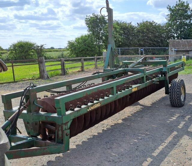 Cousins 30″ Landpacker / Furrow press