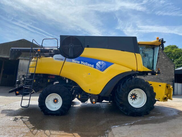 One- 2009 New Holland CR9080 Combine