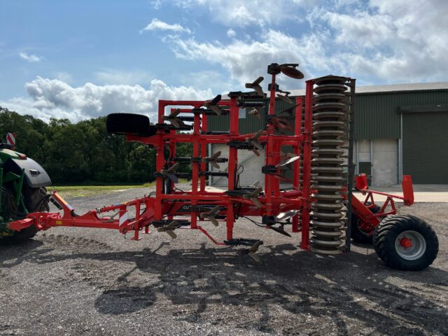 One- 2018  Kuhn Cultimer L6000 6m