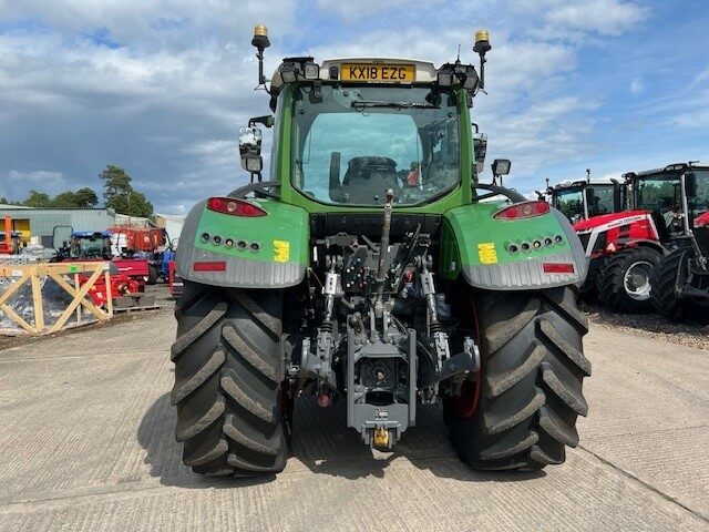 3M000405 FENDT 718 POWERPLUS TRACTOR