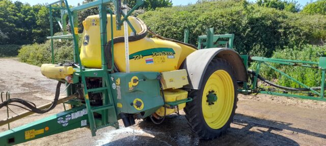 John Deere 724  Trailed Sprayer