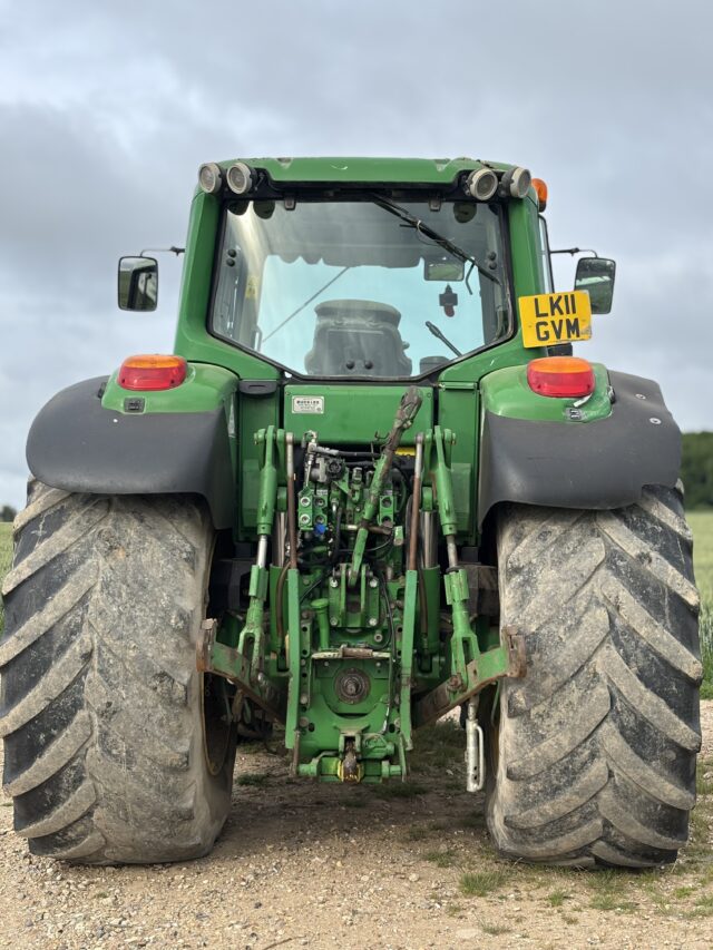 John Deere 6930