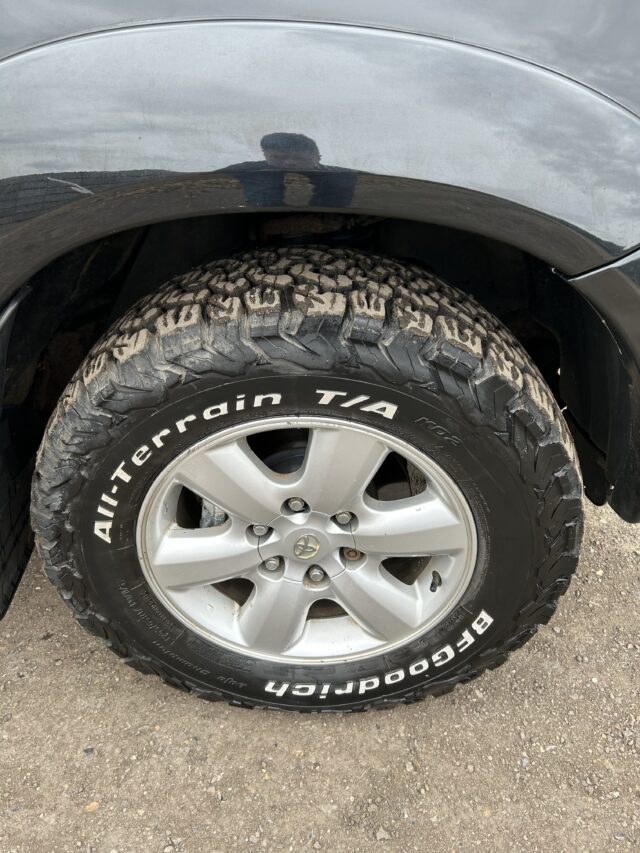 Toyota Hilux Invincible