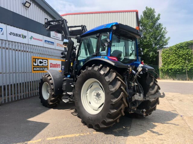 VA000209 VALTRA G125EA RACTOR & LOADER