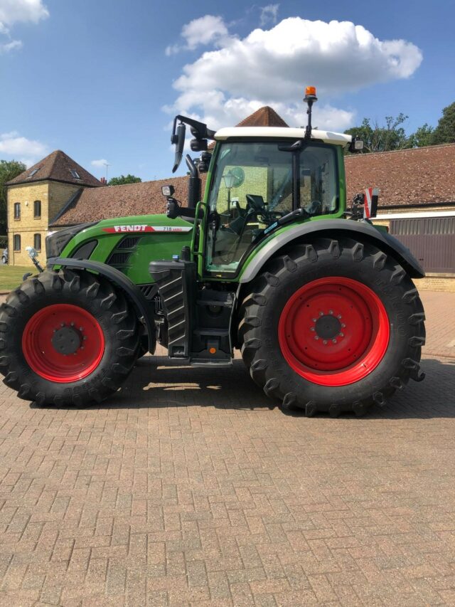 FE000340 FENDT 718 VARIO GEN6 TRACTOR