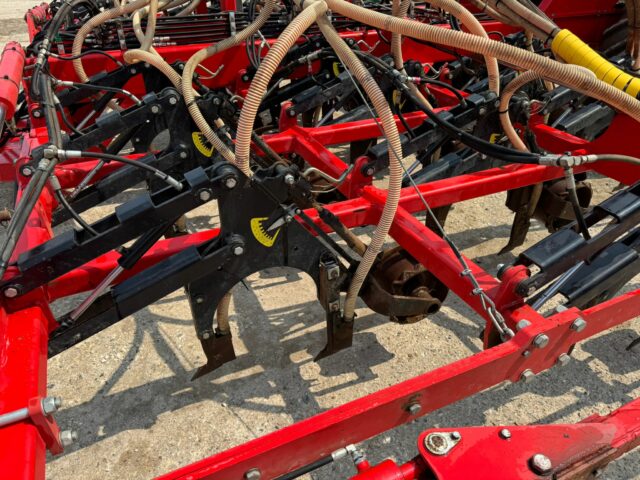 One- 2014 John Dale ECO L 6m drill