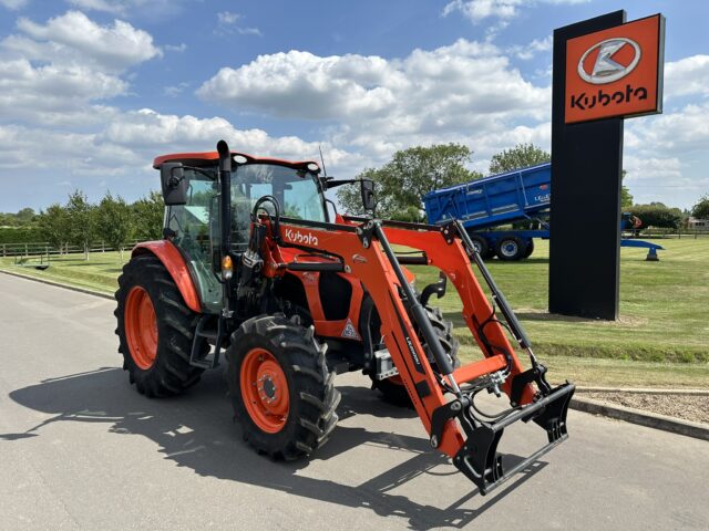 Kubota M5-112 Tractor & Loader