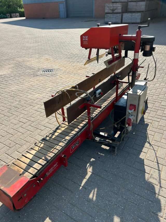 Tong Track & Stitcher