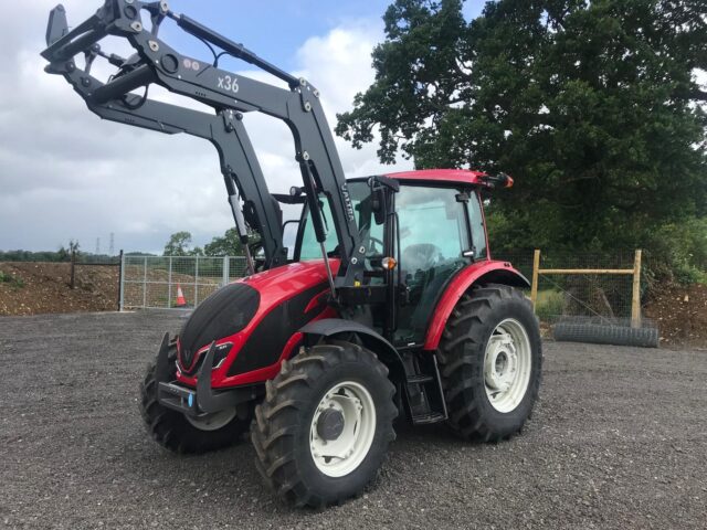 VA000163 NEW VALTRA A85SH 4WD TRACTOR