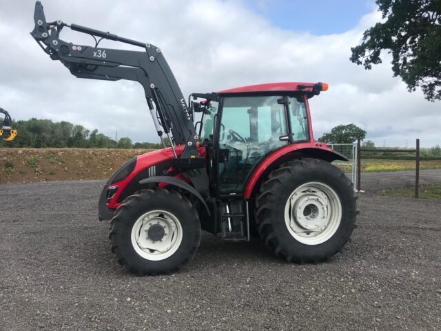 VA000163 NEW VALTRA A85SH 4WD TRACTOR