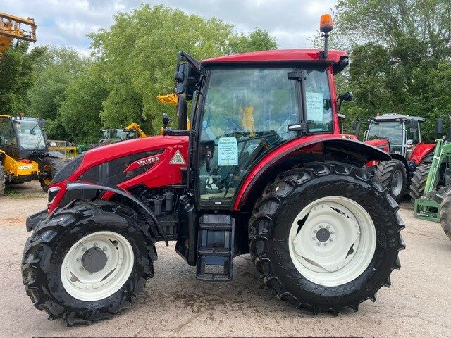 VA000177 VALTRA A115 MH4 4WD TRACTOR