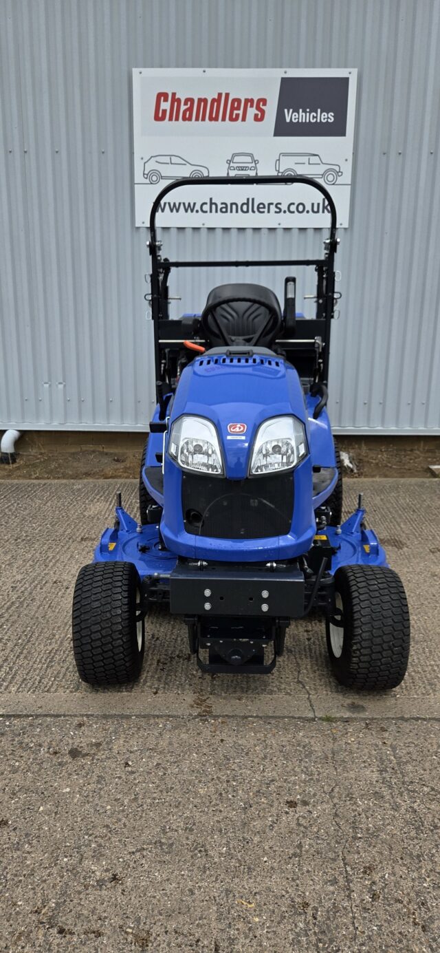 7M006760 DEMO ISEKI SXG327 RIDE ON MOWER