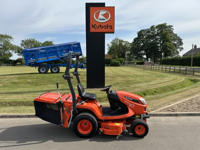KUBOTA GR2120 RIDE ON MOWER
