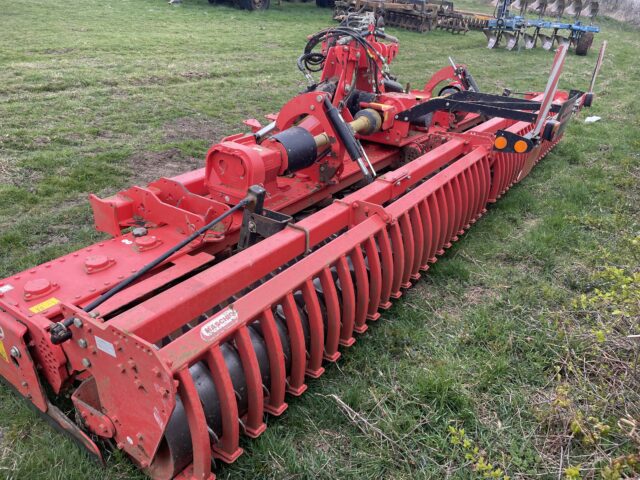 Mashio 6 m power harrow