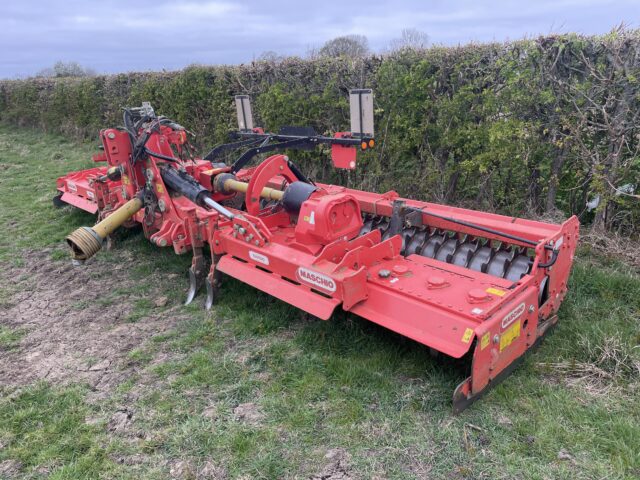 Mashio 6 m power harrow