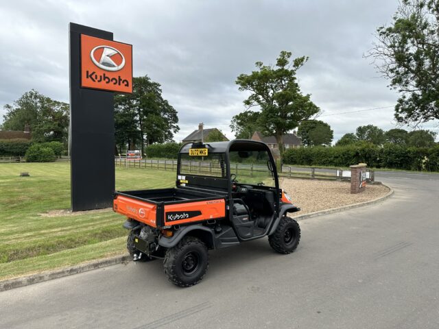 KUBOTA RTV-X1110 HALF CAB