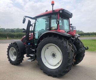 VA000271 VALTRA G115A 4WD TRACTOR
