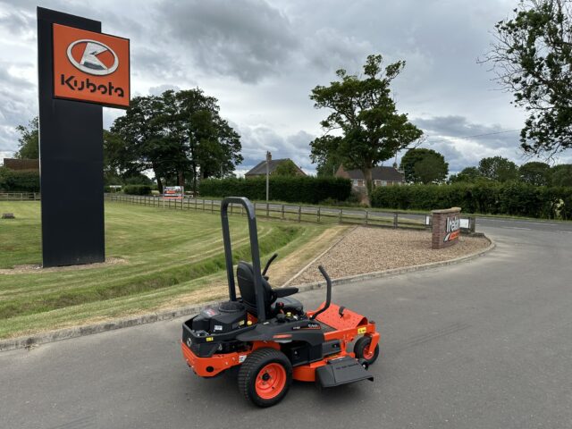 KUBOTA Z1-421 ZERO TURN RIDE ON MOWER