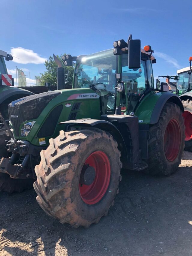 TJ000348 2020 FENDT 724 VARIO S4 4WD TRACTOR