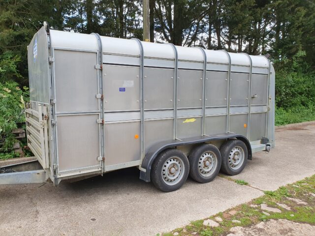 Ifor Williams Tri-axle Livestock Trailer