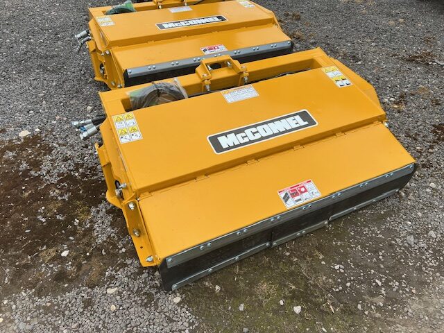 2M040469 MCCONNEL PA7285T HEDGECUTTER