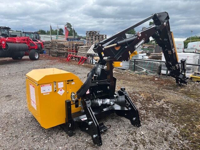 2M040469 MCCONNEL PA7285T HEDGECUTTER
