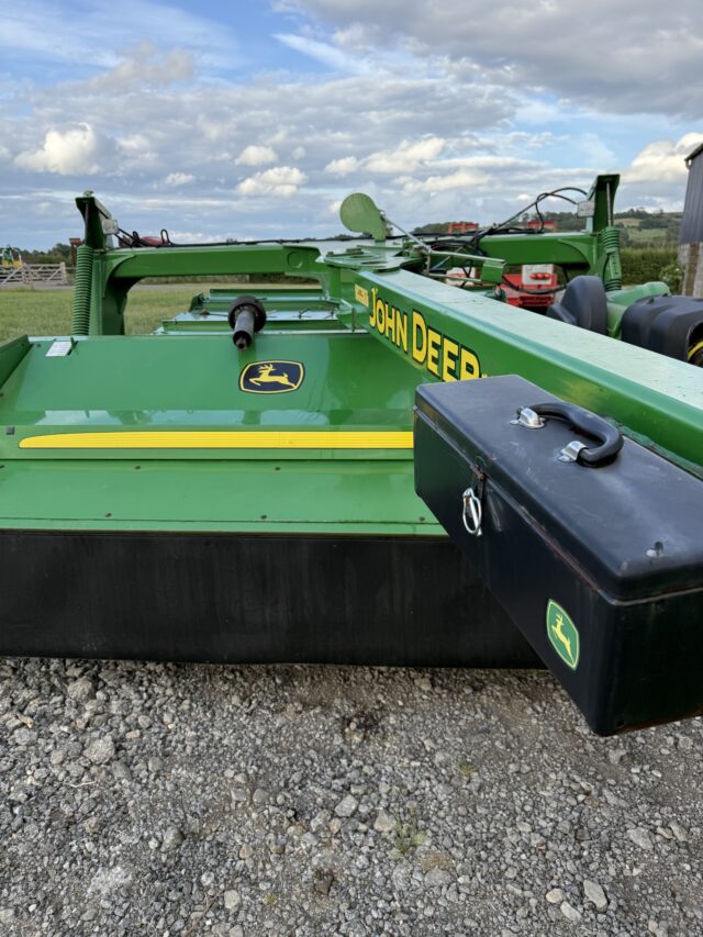 2013 john deere 530 mower