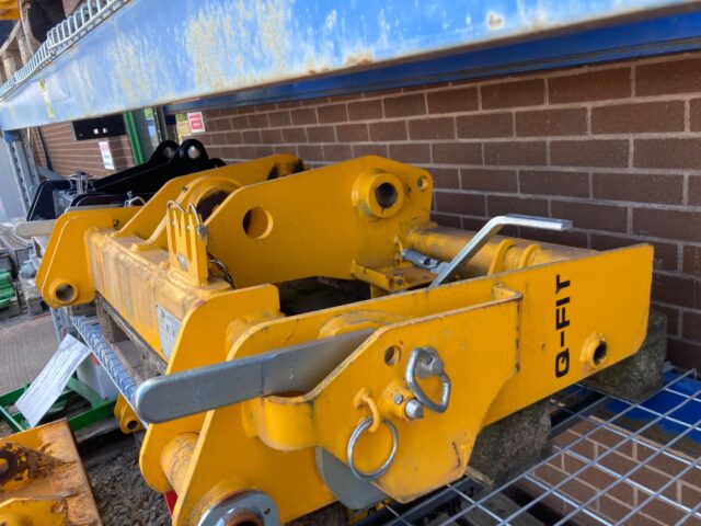 JCB Q-FIT HEADSTOCK