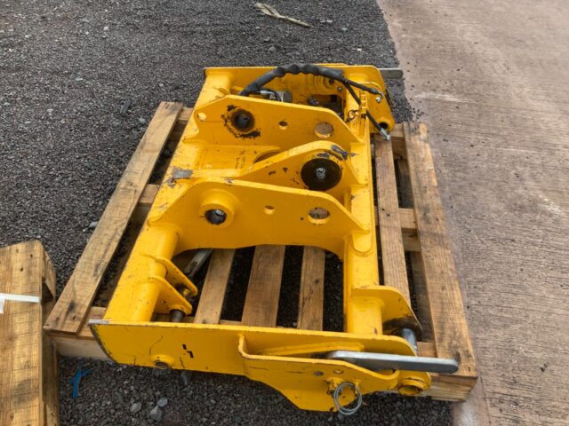 JCB Q-FIT HEADSTOCK