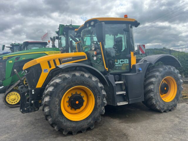 JCB 4220 Fastrac ICON