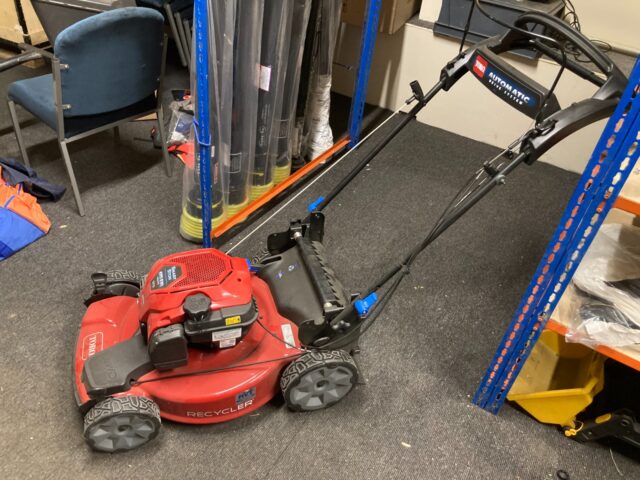 TORO 675 EXI SERIES LAWN MOWER