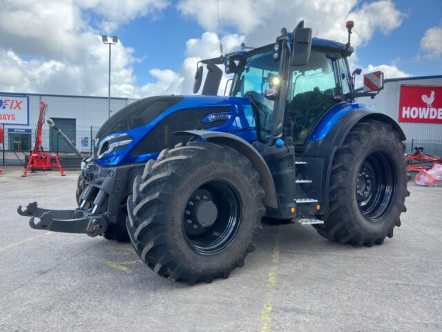 Valtra Q305