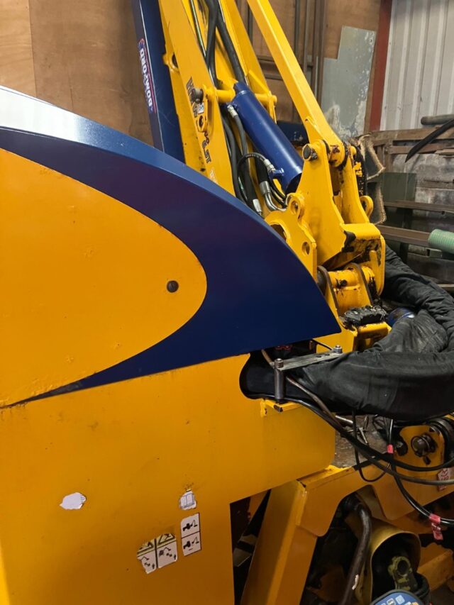 *Due In* Bomford Hawk 6.5T Hedgecutter