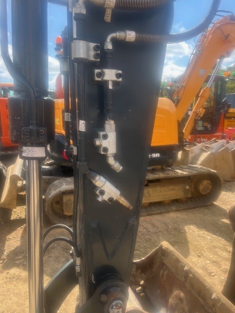 Hyundai HX85A